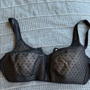 Lululemon Black Mesh Bra 38C